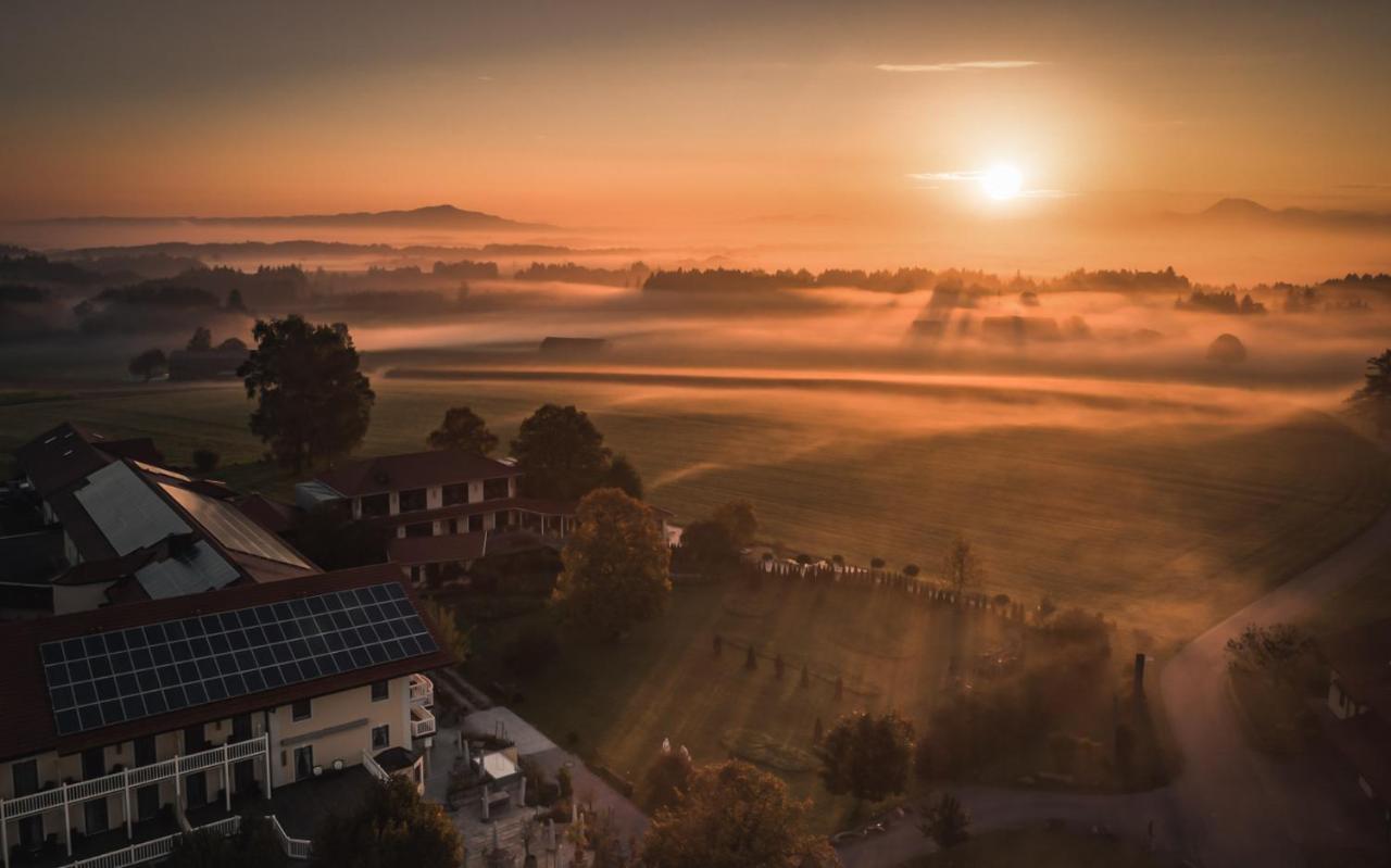 Wellness Natur Resort Gut Edermann Teisendorf Extérieur photo
